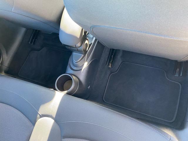 ＭＩＮＩ クーパー　カメラ／パーキングアシストＰＫＧ　ペッパーＰＫＧ　ライトＰＫＧ　エキサイトメントＰＫＧ　ストレージコンバートメントＰＫＧ　コンフォートアクセス　禁煙車　ＥＴＣ　クリアランスソナー　前後フォグランプ（39枚目）