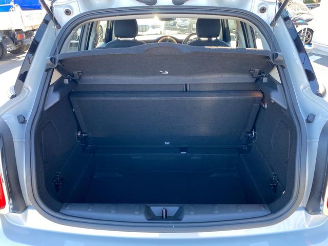 ＭＩＮＩ クーパー　カメラ／パーキングアシストＰＫＧ　ペッパーＰＫＧ　ライトＰＫＧ　エキサイトメントＰＫＧ　ストレージコンバートメントＰＫＧ　コンフォートアクセス　禁煙車　ＥＴＣ　クリアランスソナー　前後フォグランプ（40枚目）