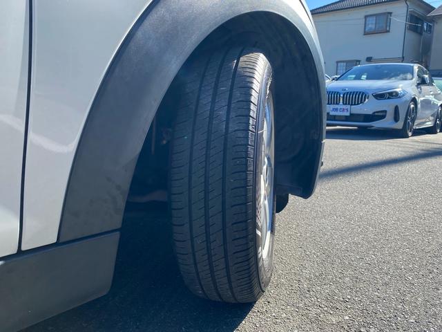 ＭＩＮＩ クーパー　カメラ／パーキングアシストＰＫＧ　ペッパーＰＫＧ　ライトＰＫＧ　エキサイトメントＰＫＧ　ストレージコンバートメントＰＫＧ　コンフォートアクセス　禁煙車　ＥＴＣ　クリアランスソナー　前後フォグランプ（57枚目）