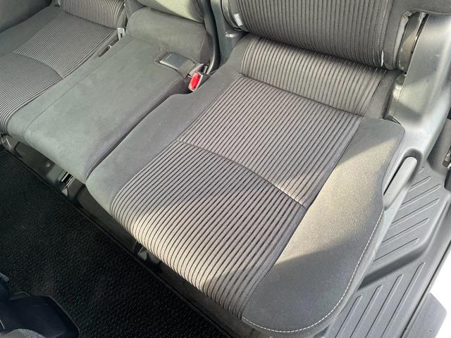 プリウスアルファ Ｓツーリングセレクション　モデリスタエアロ　禁煙車　アルパインナビ　フルセグ　ドラレコ　ビルトインＥＴＣ　バックカメラ　バックガイド　レーダー探知機　ＬＥＤヘッドライト　盗難防止システム　フォグランプ　寒冷地仕様（61枚目）