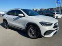 GLAクラス GLA200d 4マチック AMGライン ハーフレザーシート 禁煙車 パノラミックスライディングルーフ 地デジTV 純正ナビ 前後ドラレコ ETC2.0 M付パワーシート シートヒーター ACC 360度カメラ Pバックドア パークトロニック 中古車画像_3
