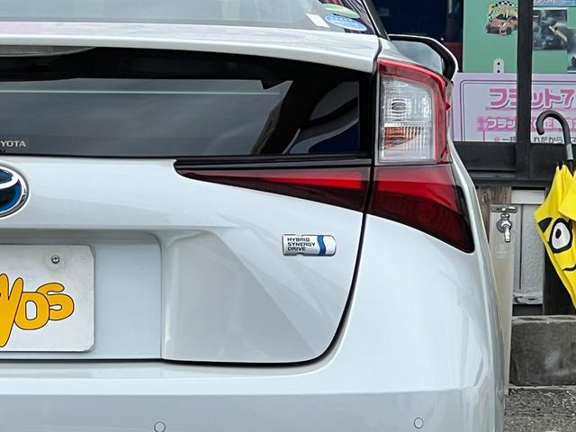 プリウス Ａプレミアム　後期型　衝突軽減ブレーキ　全方位カメラ　９型ナビＴＶ　Ｂｌｕｅｔｏｏｔｈ　ＥＴＣ２．０　黒革シート　シートヒーター　エアシート　パワーシート　ＨＵＤ　レーンアシスト　オートハイビーム　保証付（33枚目）