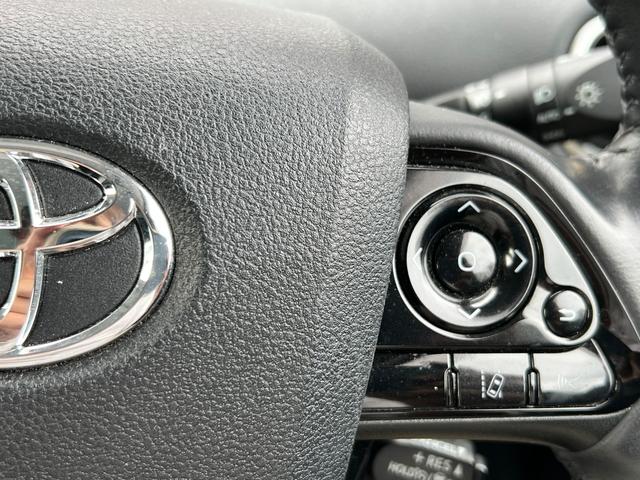 プリウス Ａプレミアム　後期型　衝突軽減ブレーキ　全方位カメラ　９型ナビＴＶ　Ｂｌｕｅｔｏｏｔｈ　ＥＴＣ２．０　黒革シート　シートヒーター　エアシート　パワーシート　ＨＵＤ　レーンアシスト　オートハイビーム　保証付（42枚目）