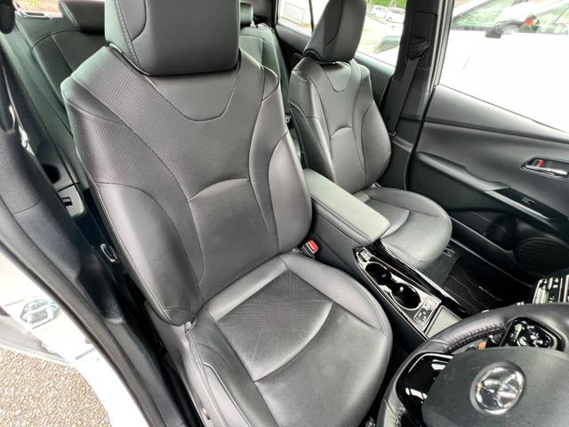 プリウス Ａプレミアム　後期型　衝突軽減ブレーキ　全方位カメラ　９型ナビＴＶ　Ｂｌｕｅｔｏｏｔｈ　ＥＴＣ２．０　黒革シート　シートヒーター　エアシート　パワーシート　ＨＵＤ　レーンアシスト　オートハイビーム　保証付（63枚目）