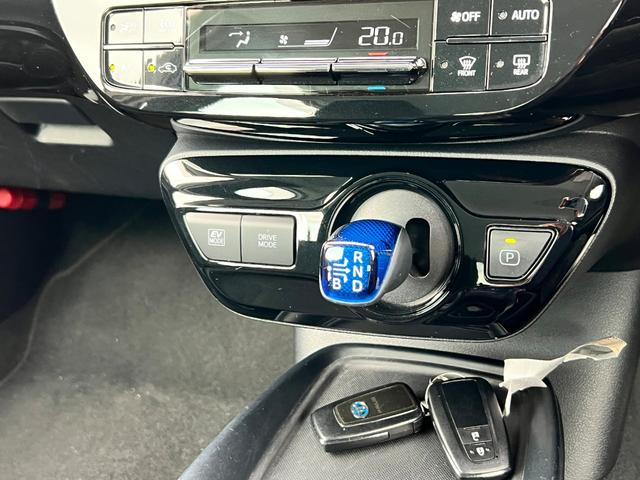 プリウス Ｓ　後期型　衝突軽減ブレーキ　ナビ　バックカメラ　ＥＴＣ　ドライブレコーダー　スマートキー　レーンアシスト　オートハイビーム　クルーズコントロール　保証付（51枚目）