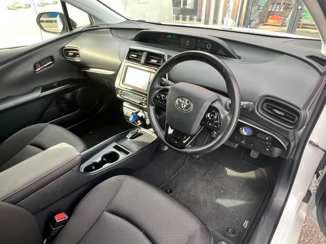 プリウス S 後期型 衝突軽減ブレーキ TV ナビ バックカメラ Bluetooth ETC スマートキー レーンアシスト オートハイビーム クルーズコントロール 保証付(38枚目)