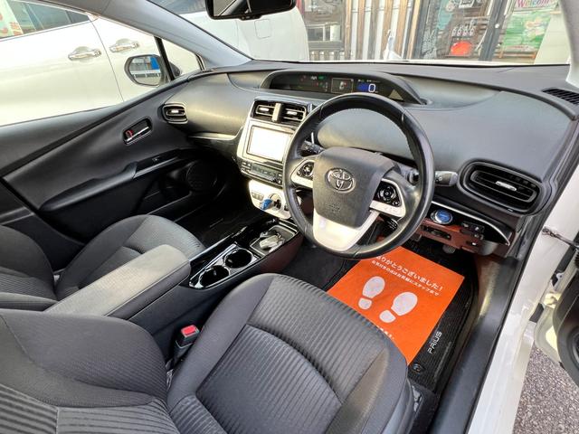 プリウス Sセーフティプラス 衝突軽減ブレーキ ナビ TV バックカメラ Bluetooth ETC ドライブレコーダー スマートキー レーンアシスト オートハイビーム 保証付(39枚目)