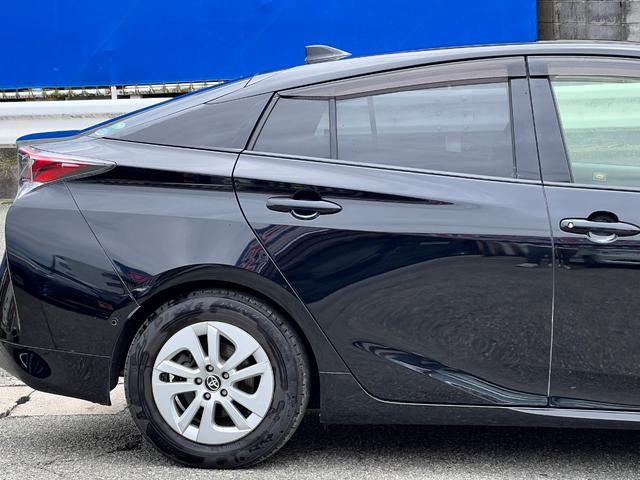 TOYOTA PRIUS S SAFETY PLUS