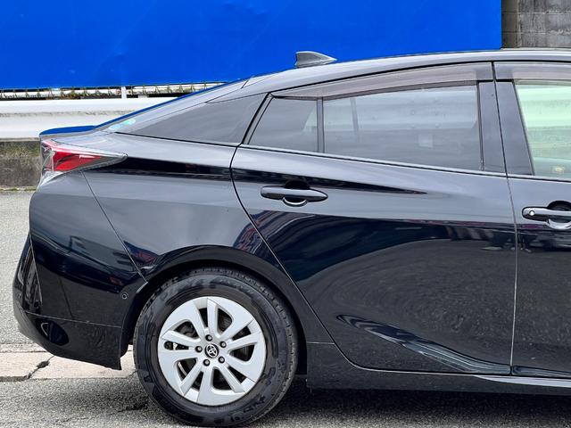 TOYOTA PRIUS S SAFETY PLUS