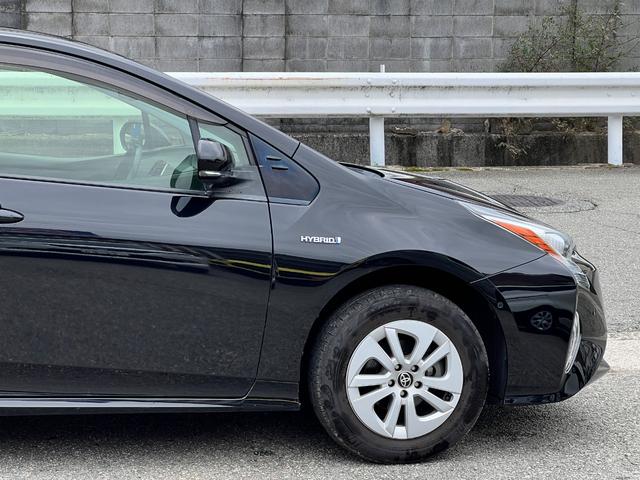 TOYOTA PRIUS S SAFETY PLUS