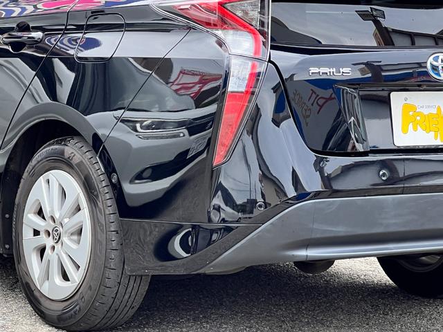 TOYOTA PRIUS S SAFETY PLUS