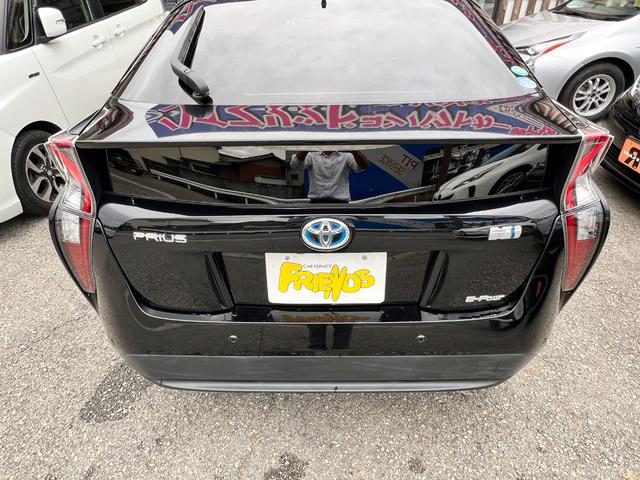 TOYOTA PRIUS S SAFETY PLUS