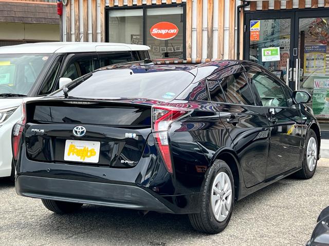 TOYOTA PRIUS S SAFETY PLUS