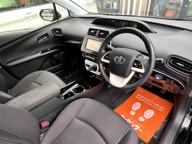 TOYOTA PRIUS S SAFETY PLUS