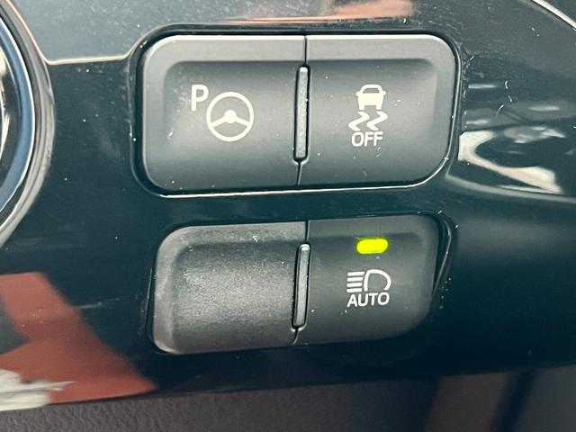 TOYOTA PRIUS S SAFETY PLUS