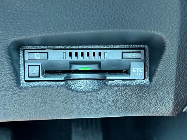 TOYOTA PRIUS S SAFETY PLUS