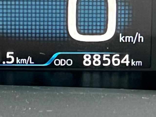 TOYOTA PRIUS S SAFETY PLUS