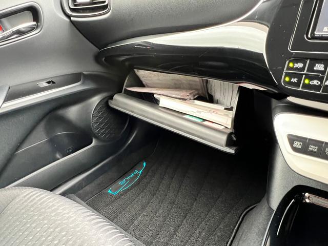 TOYOTA PRIUS S SAFETY PLUS