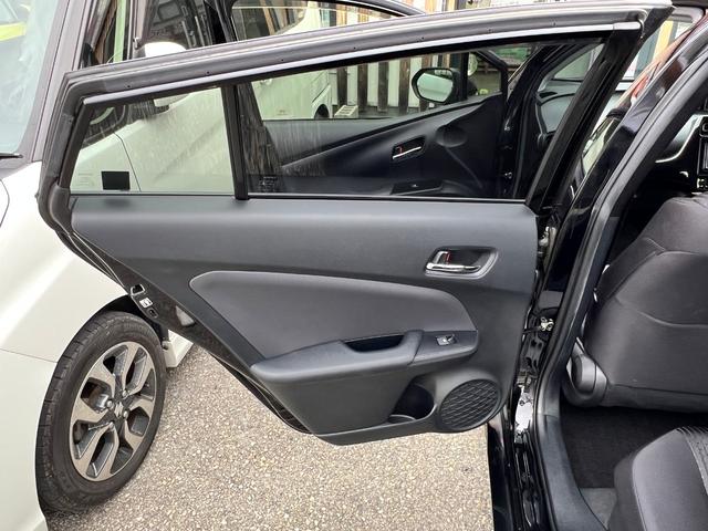 TOYOTA PRIUS S SAFETY PLUS