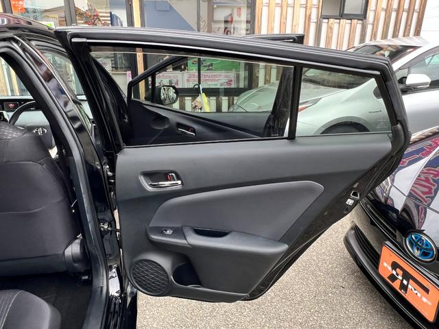 TOYOTA PRIUS S SAFETY PLUS