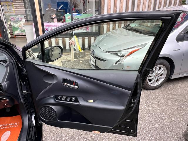 TOYOTA PRIUS S SAFETY PLUS