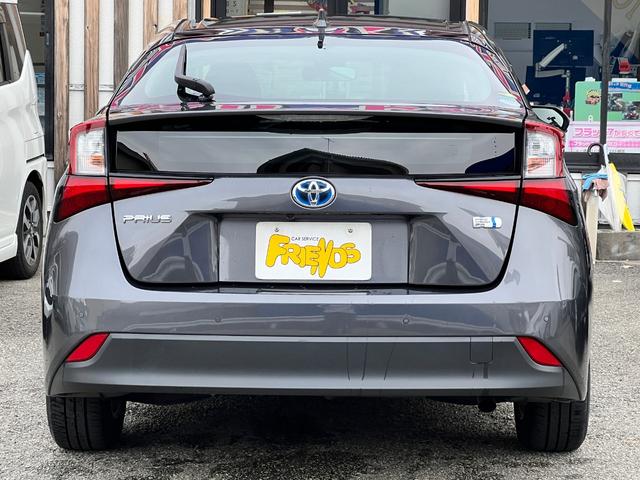 TOYOTA PRIUS S