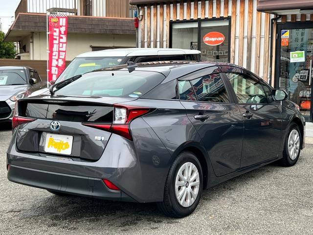 TOYOTA PRIUS S