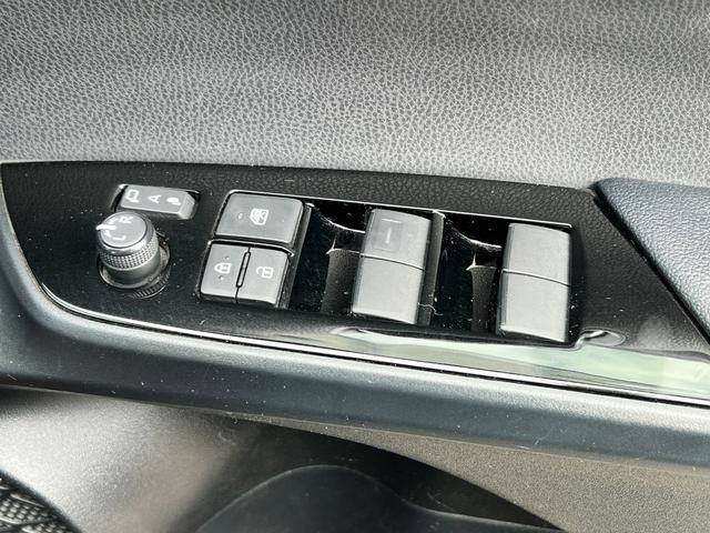 プリウス S 後期型 衝突軽減ブレーキ ナビ バックカメラ Bluetooth ETC クルーズコントロール オートハイビーム 保証付(60枚目)