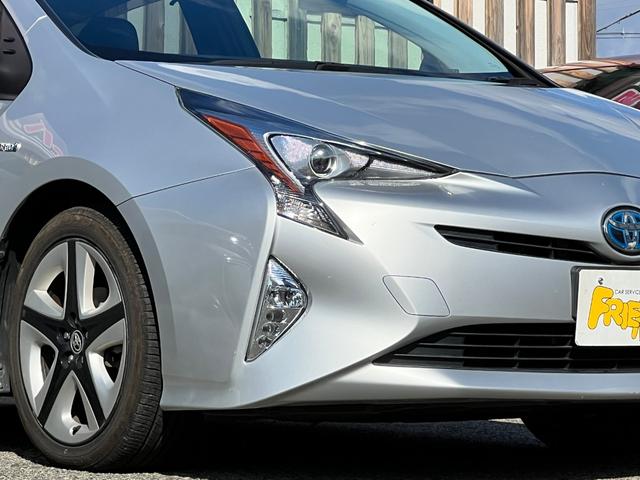 プリウス Sツーリングセレクション 衝突軽減ブレーキ 純正17インチアルミホイール 9型ナビTV バックカメラ Bluetooth ETC 黒革シート シートヒーター クルーズコントロール オートハイビーム 保証付(2枚目)