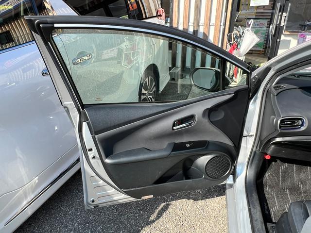 プリウス Sツーリングセレクション 衝突軽減ブレーキ 純正17インチアルミホイール 9型ナビTV バックカメラ Bluetooth ETC 黒革シート シートヒーター クルーズコントロール オートハイビーム 保証付(74枚目)