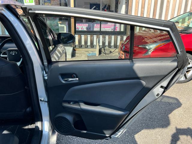 プリウス Sツーリングセレクション 衝突軽減ブレーキ 純正17インチアルミホイール 9型ナビTV バックカメラ Bluetooth ETC 黒革シート シートヒーター クルーズコントロール オートハイビーム 保証付(77枚目)