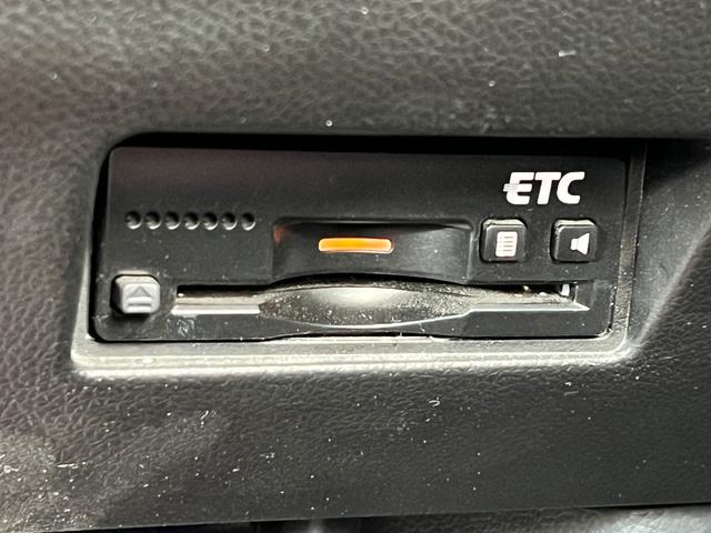 スイフトスポーツ ベースグレード　６速ＭＴ　ターボ　ＴＶ　ナビ　Ｂｌｕｅｔｏｏｔｈ　ＥＴＣ　スマートキー　クルーズコントロール　シートヒーター　保証付（50枚目）