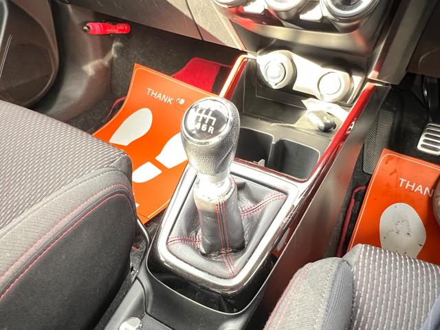 スイフトスポーツ ベースグレード　６速ＭＴ　ターボ　ＴＶ　ナビ　Ｂｌｕｅｔｏｏｔｈ　ＥＴＣ　スマートキー　クルーズコントロール　シートヒーター　保証付（51枚目）