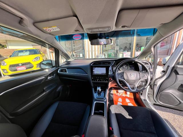 シャトル ハイブリッドＸ　ホンダセンシング　後期型　衝突軽減ブレーキ　９型ＴＶナビ　ＥＴＣ　バックカメラ　Ｂｌｕｅｔｏｏｔｈ　ドライブレコーダー　ＬＥＤヘッドライト　フォグライト　クルーズコントロール　シートヒーター　保証付（65枚目）