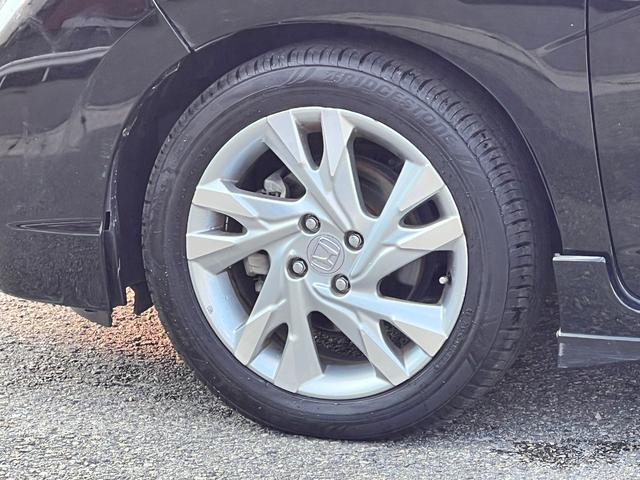 シャトル ハイブリッドＺ　衝突軽減ブレーキ　ＴＶ　ナビ　ＥＴＣ　バックカメラ　Ｂｌｕｅｔｏｏｔｈ　ドライブレコーダー　フォグライト　クルーズコントロール　シートヒーター　パドルシフト　純正アルミホイール　保証付（24枚目）