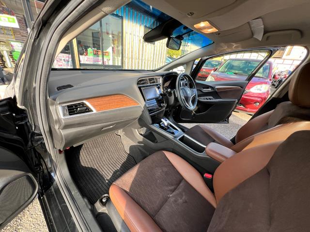 シャトル ハイブリッドＺ　衝突軽減ブレーキ　ＴＶ　ナビ　ＥＴＣ　バックカメラ　Ｂｌｕｅｔｏｏｔｈ　ドライブレコーダー　フォグライト　クルーズコントロール　シートヒーター　パドルシフト　純正アルミホイール　保証付（67枚目）