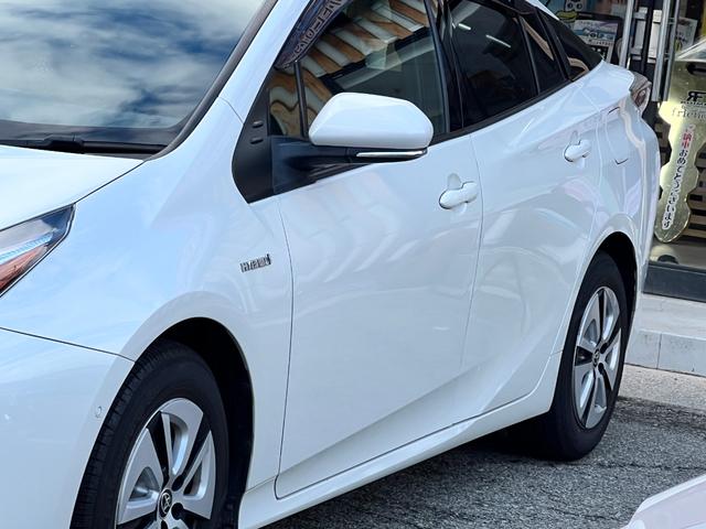 プリウス Ａ　衝突軽減ブレーキ　９型ナビＴＶ　Ｂｌｕｅｔｏｏｔｈ　バックカメラ　ＥＴＣ　クルーズコントロール　ＨＵＤ　オートハイビーム　保証付（13枚目）