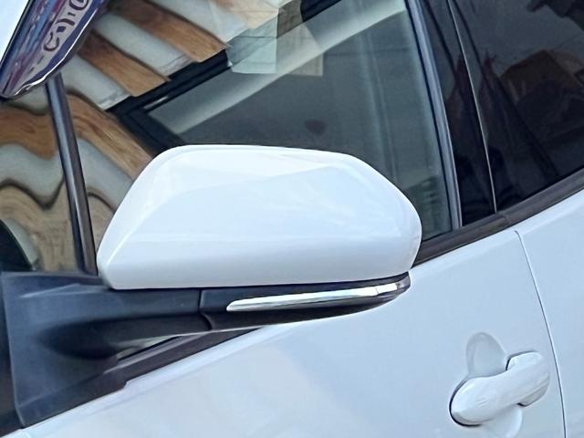 プリウス Ａ　衝突軽減ブレーキ　９型ナビＴＶ　Ｂｌｕｅｔｏｏｔｈ　バックカメラ　ＥＴＣ　クルーズコントロール　ＨＵＤ　オートハイビーム　保証付（15枚目）