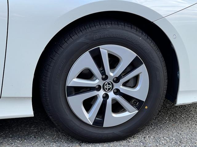 プリウス Ａ　衝突軽減ブレーキ　９型ナビＴＶ　Ｂｌｕｅｔｏｏｔｈ　バックカメラ　ＥＴＣ　クルーズコントロール　ＨＵＤ　オートハイビーム　保証付（19枚目）