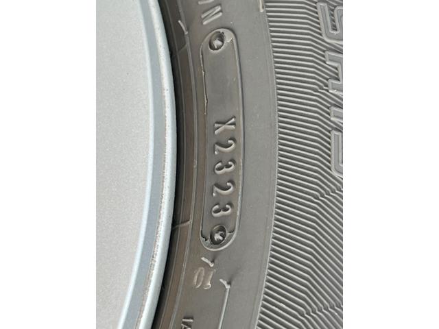 プリウス Ａ　衝突軽減ブレーキ　９型ナビＴＶ　Ｂｌｕｅｔｏｏｔｈ　バックカメラ　ＥＴＣ　クルーズコントロール　ＨＵＤ　オートハイビーム　保証付（26枚目）