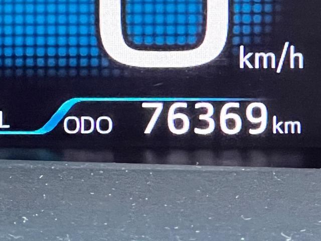 プリウス Ａ　衝突軽減ブレーキ　９型ナビＴＶ　Ｂｌｕｅｔｏｏｔｈ　バックカメラ　ＥＴＣ　クルーズコントロール　ＨＵＤ　オートハイビーム　保証付（51枚目）