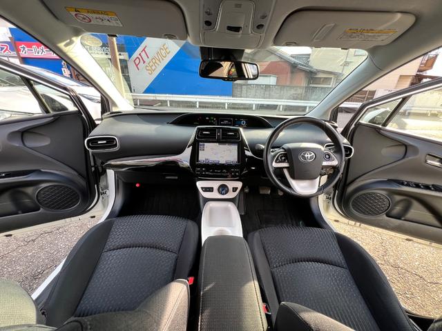 プリウス Ａ　衝突軽減ブレーキ　９型ナビＴＶ　Ｂｌｕｅｔｏｏｔｈ　バックカメラ　ＥＴＣ　クルーズコントロール　ＨＵＤ　オートハイビーム　保証付（68枚目）