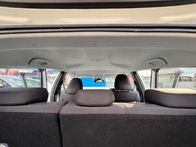 プリウス Ａ　衝突軽減ブレーキ　９型ナビＴＶ　Ｂｌｕｅｔｏｏｔｈ　バックカメラ　ＥＴＣ　クルーズコントロール　ＨＵＤ　オートハイビーム　保証付（72枚目）