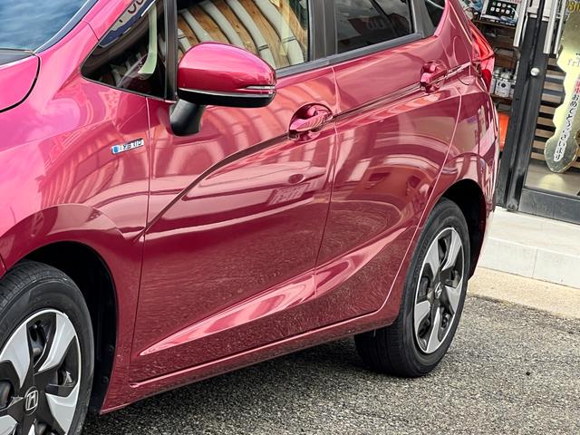 フィットハイブリッド Ｌ　ホンダセンシング　後期型　衝突軽減ブレーキ　ＴＶ　ナビ　ＥＴＣ　バックカメラ　Ｂｌｕｅｔｏｏｔｈ　ドライブレコーダー　ＬＥＤヘッドライト　フォグライト　クルーズコントロール　保証付（13枚目）