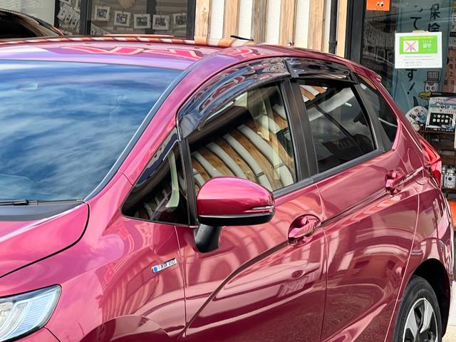 フィットハイブリッド Ｌ　ホンダセンシング　後期型　衝突軽減ブレーキ　ＴＶ　ナビ　ＥＴＣ　バックカメラ　Ｂｌｕｅｔｏｏｔｈ　ドライブレコーダー　ＬＥＤヘッドライト　フォグライト　クルーズコントロール　保証付（14枚目）