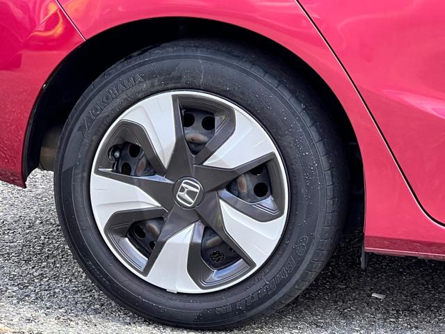 フィットハイブリッド Ｌ　ホンダセンシング　後期型　衝突軽減ブレーキ　ＴＶ　ナビ　ＥＴＣ　バックカメラ　Ｂｌｕｅｔｏｏｔｈ　ドライブレコーダー　ＬＥＤヘッドライト　フォグライト　クルーズコントロール　保証付（20枚目）