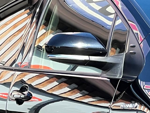 プリウス Ｓセーフティプラス　衝突軽減ブレーキ　サンルーフ　９型ＴＶナビ　バックカメラ　Ｂｌｕｅｔｏｏｔｈ　ＥＴＣ　スマートキー　レーンアシスト　オートハイビーム　クルーズコントロール　保証付（5枚目）