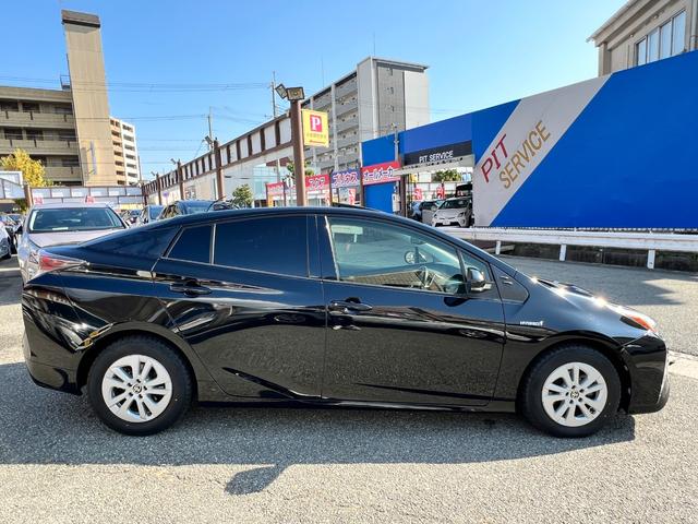 プリウス Ｓセーフティプラス　衝突軽減ブレーキ　サンルーフ　９型ＴＶナビ　バックカメラ　Ｂｌｕｅｔｏｏｔｈ　ＥＴＣ　スマートキー　レーンアシスト　オートハイビーム　クルーズコントロール　保証付（18枚目）