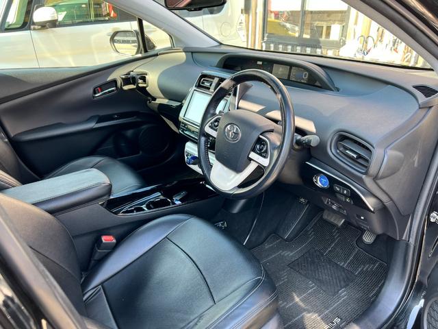 プリウス Ｓセーフティプラス　衝突軽減ブレーキ　サンルーフ　９型ＴＶナビ　バックカメラ　Ｂｌｕｅｔｏｏｔｈ　ＥＴＣ　スマートキー　レーンアシスト　オートハイビーム　クルーズコントロール　保証付（41枚目）