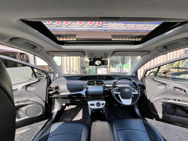 プリウス Ｓセーフティプラス　衝突軽減ブレーキ　サンルーフ　９型ＴＶナビ　バックカメラ　Ｂｌｕｅｔｏｏｔｈ　ＥＴＣ　スマートキー　レーンアシスト　オートハイビーム　クルーズコントロール　保証付（70枚目）